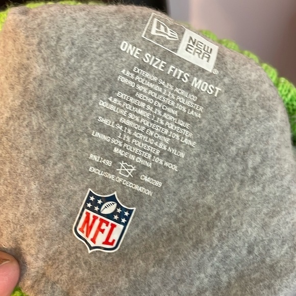 New Era Knit Rush NFL Seattle Seahawks Beanie Hat Cap Wool Blend Lining OSFM - Picture 6 of 13